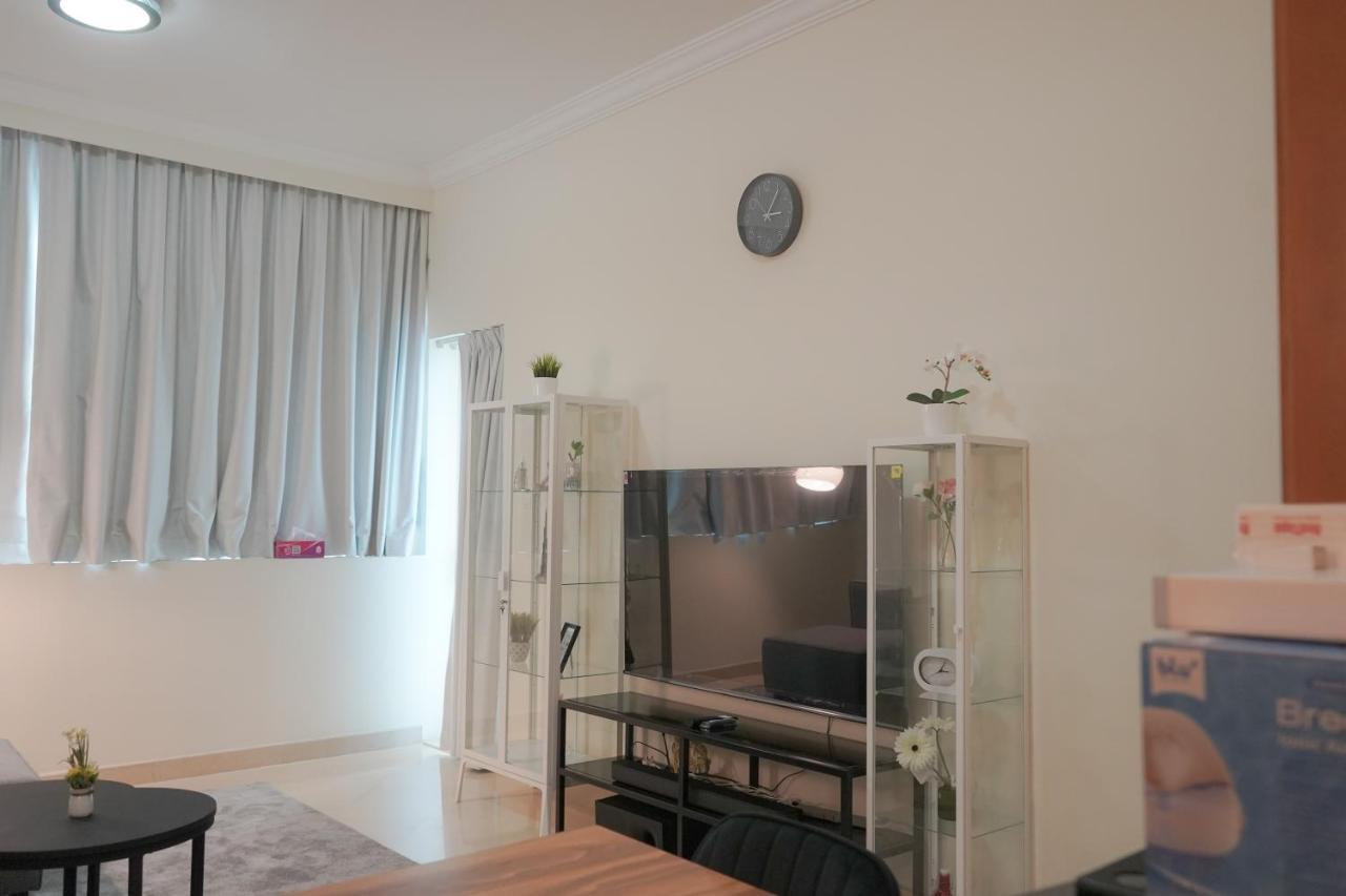 Step Into Serenity - Discover Modern Living In 1Br Apartment With Panoramic Views In Dubai Marina Near Jbr Walk, Beach And Bla Bla Club Ngoại thất bức ảnh