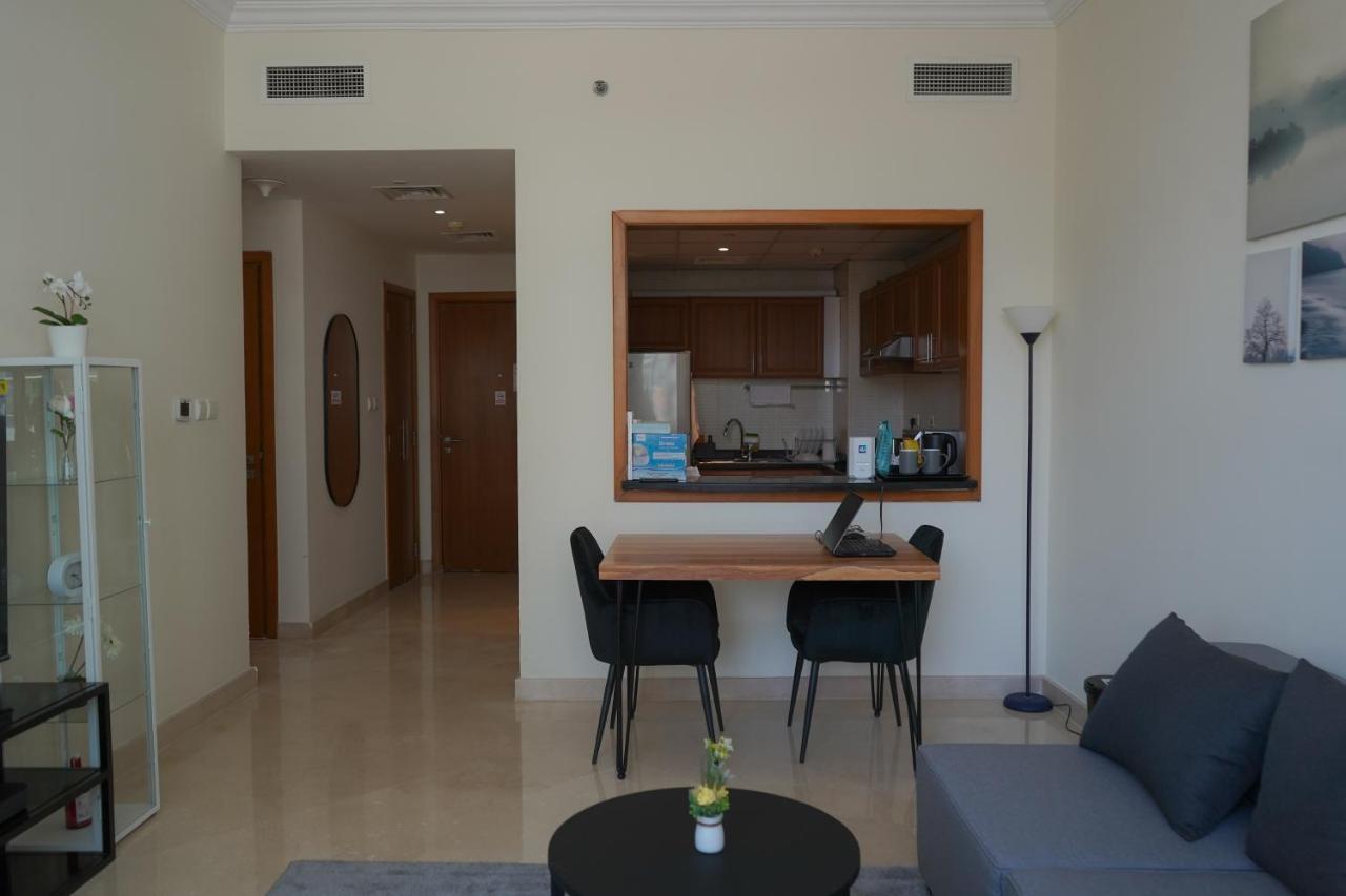 Step Into Serenity - Discover Modern Living In 1Br Apartment With Panoramic Views In Dubai Marina Near Jbr Walk, Beach And Bla Bla Club Ngoại thất bức ảnh